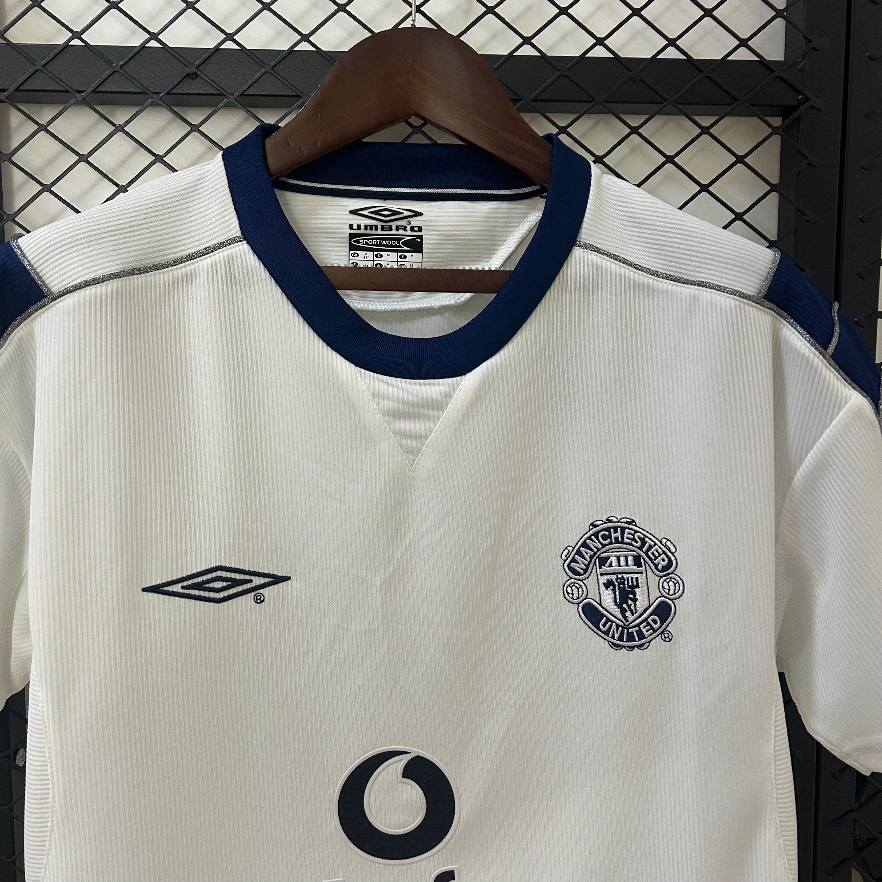Retro Manchester United 00/01 Bortatröja