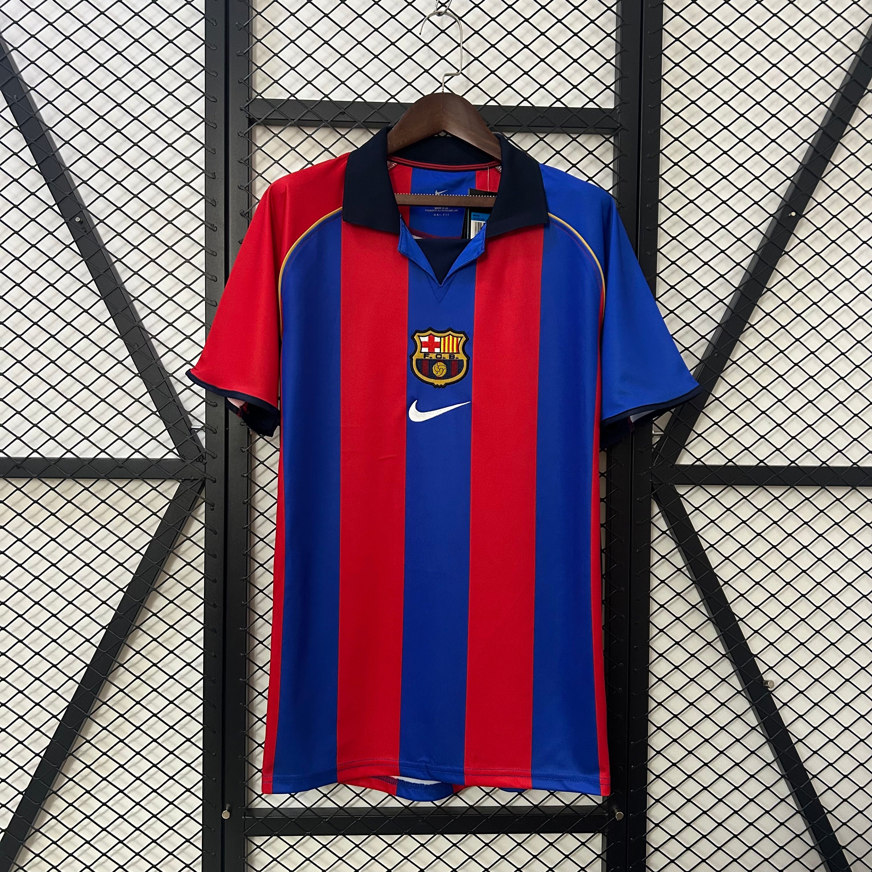 Retro Barcelona 01/02 Hemmatröja