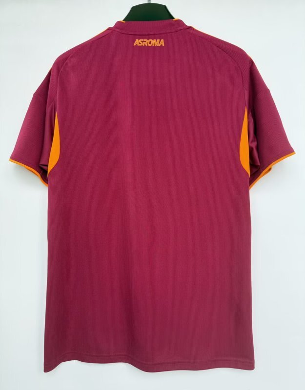 Roma home kit 25/26