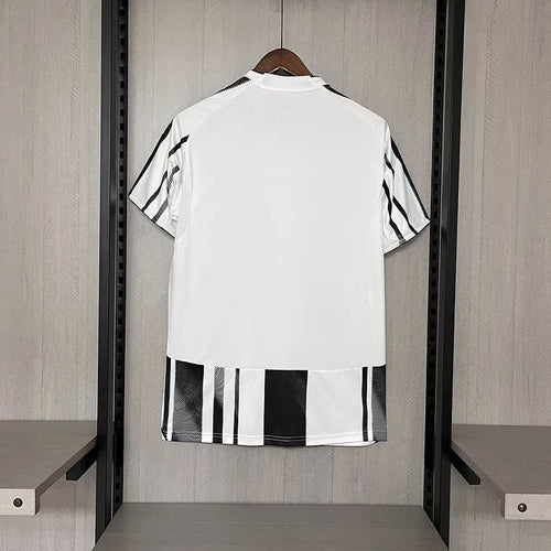 Juventus 25/26 Hemmatröja