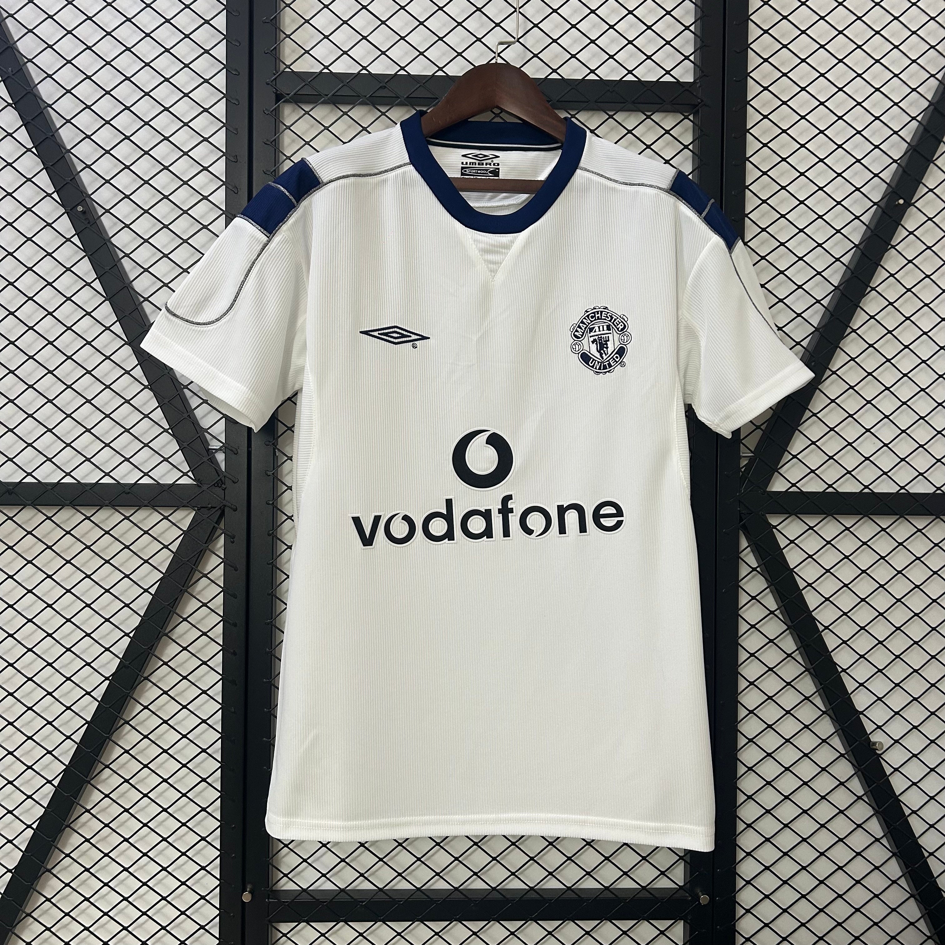 Retro Manchester United 00/01 Bortatröja