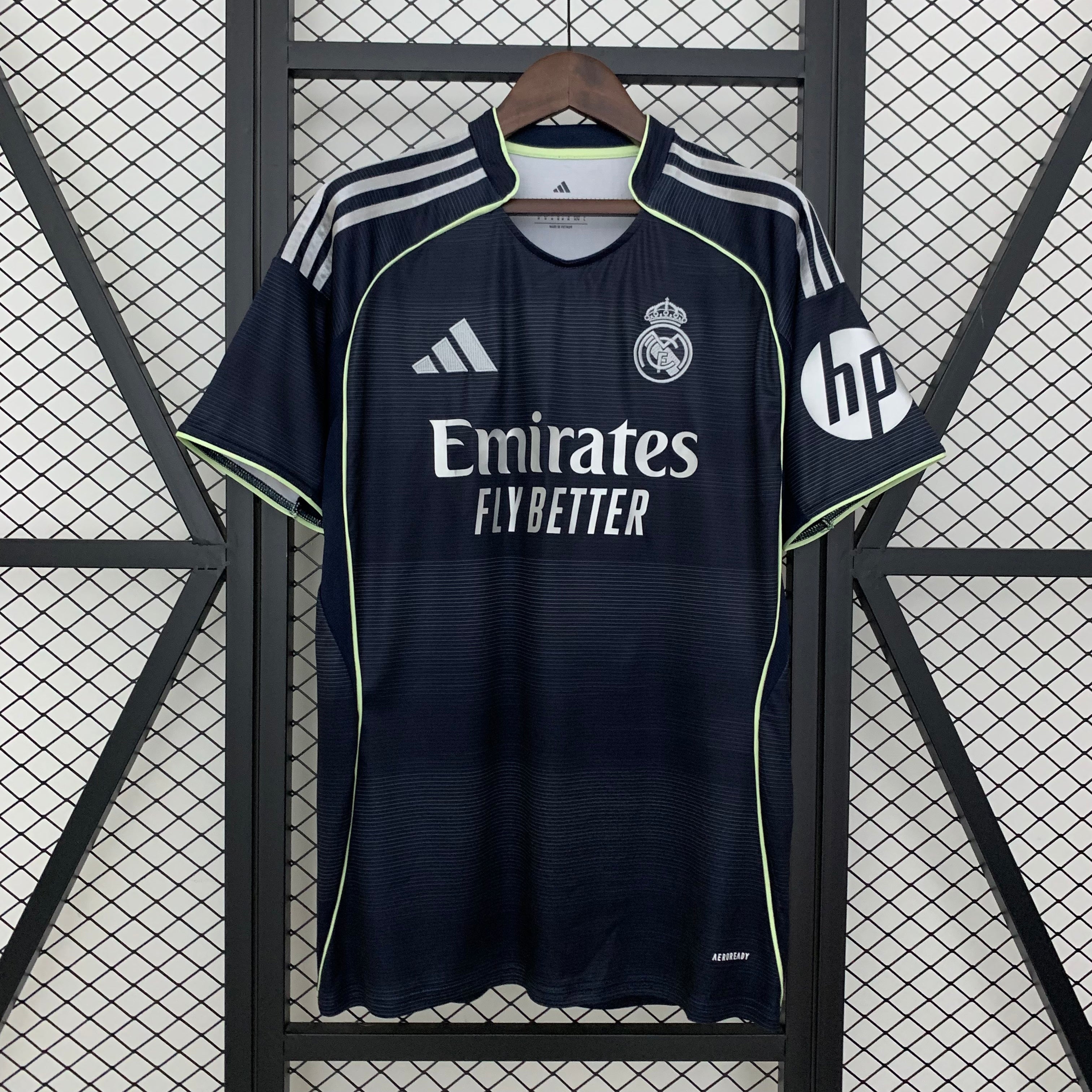 Real Madrid 25/26 Bortatröja