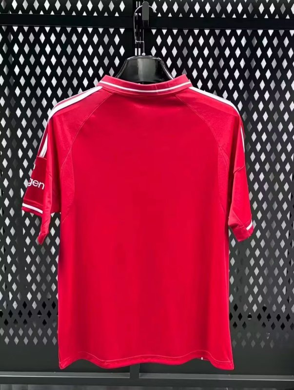 Nottingham Forest 25/26 Hemmatröja